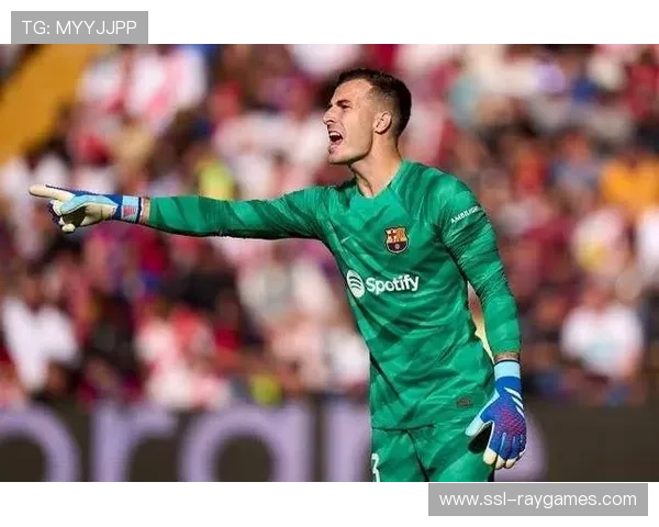 埃尔切传控体系防守存隐患，门将更替与中场失核成挑战